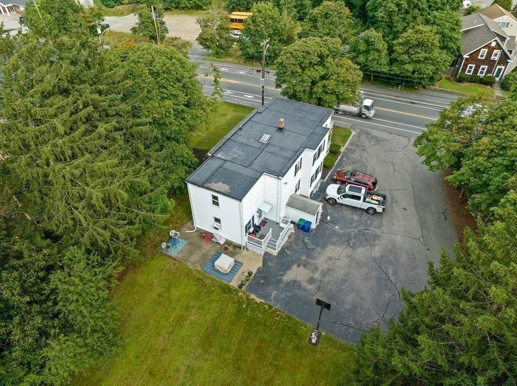 453 Pond St, Braintree