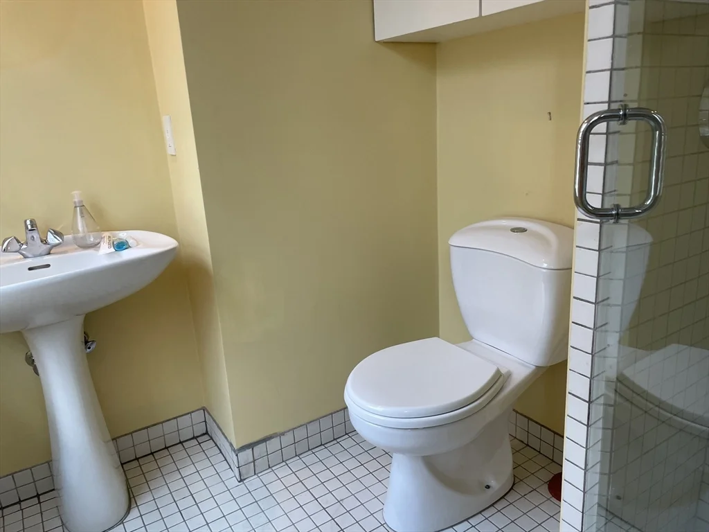 33 Lawrence St, South End