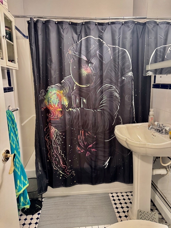 10 Linda Ln, Dorchester