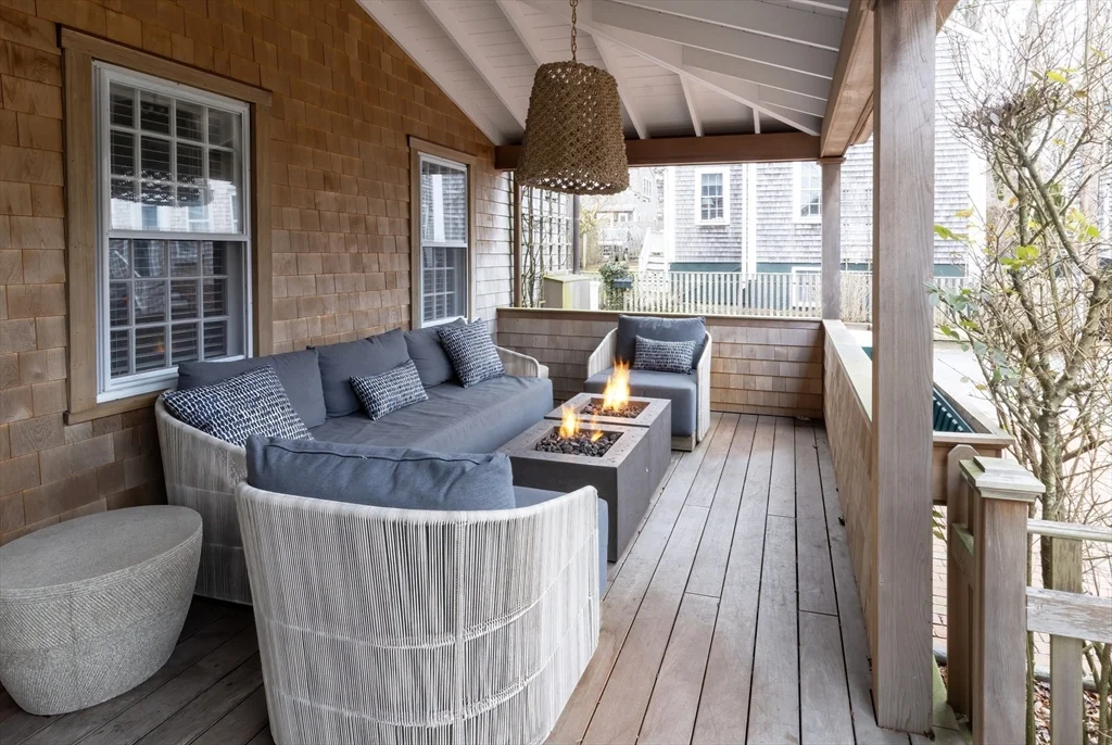 10 Lyon St, Nantucket