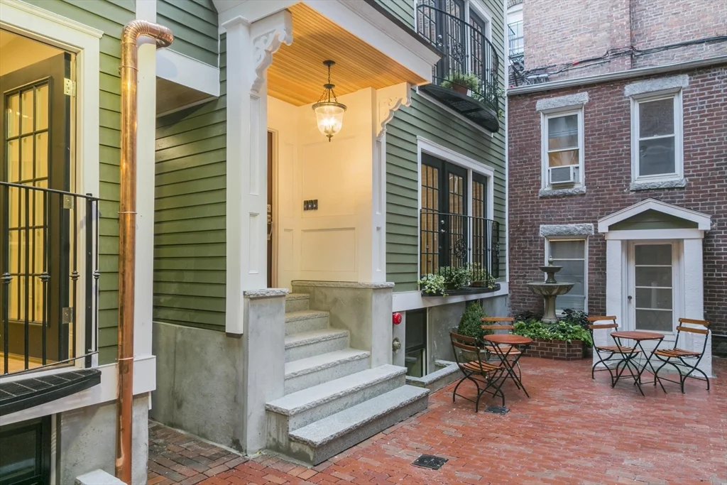 17R Clark St, North End