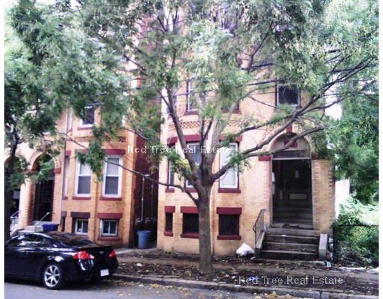 127 Cedar St, Roxbury