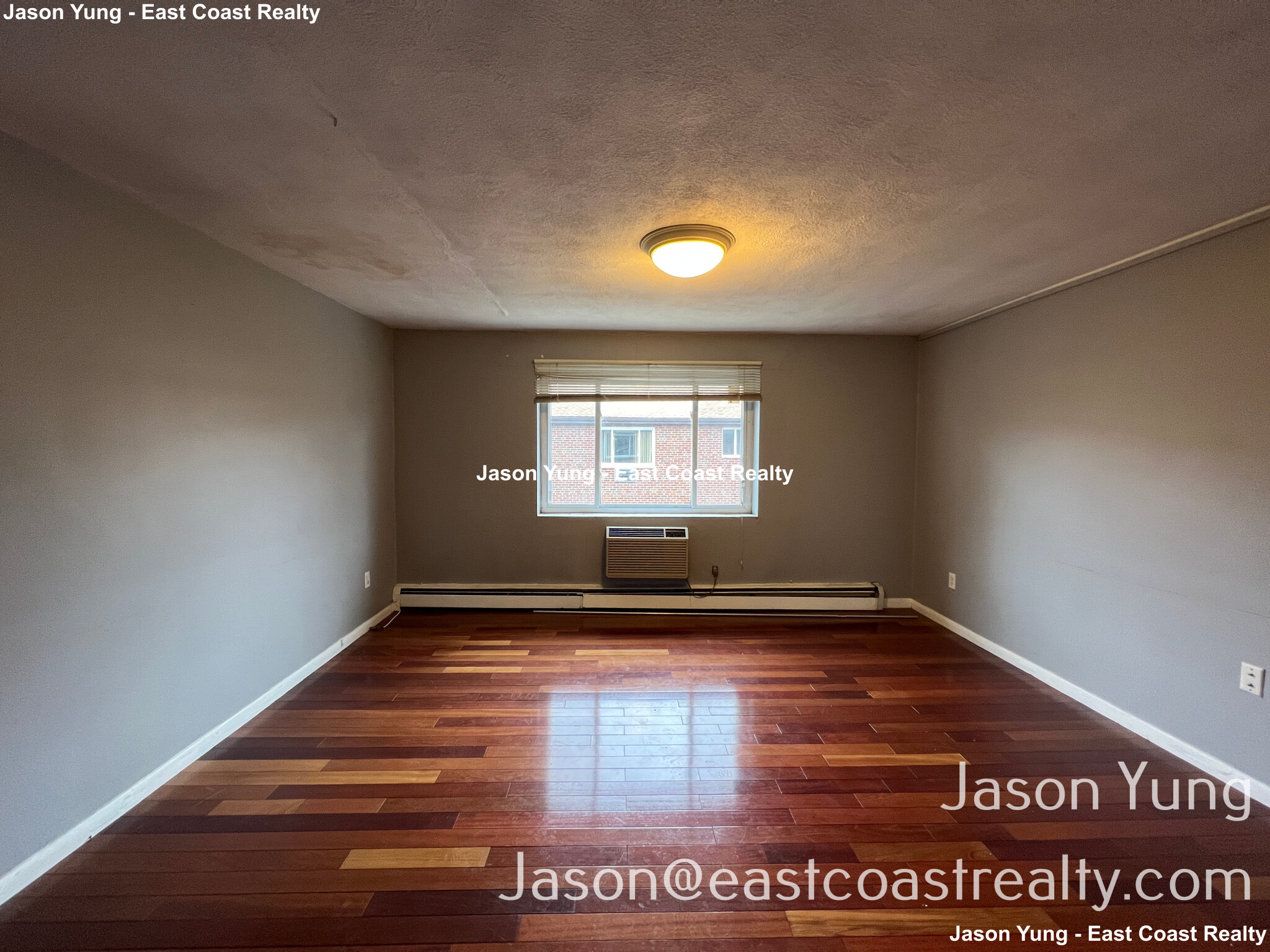 32 Bryon Rd, Chestnut Hill