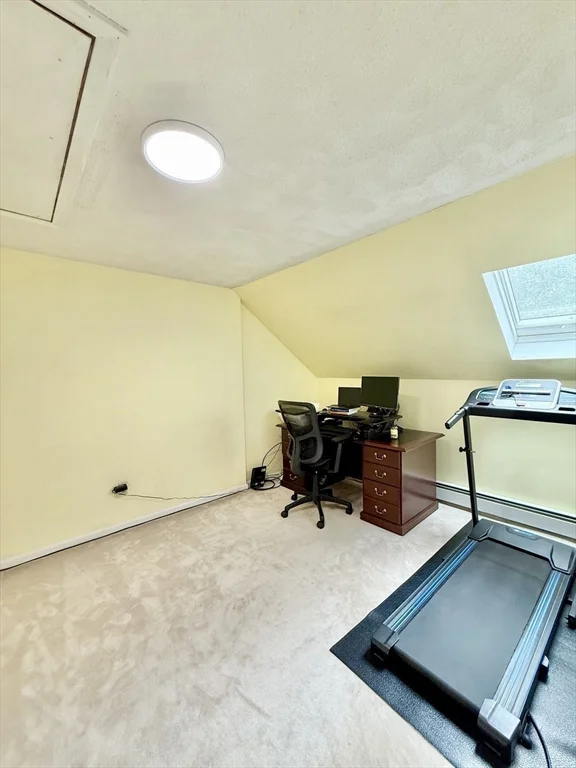 25 Homeward Ln, Natick