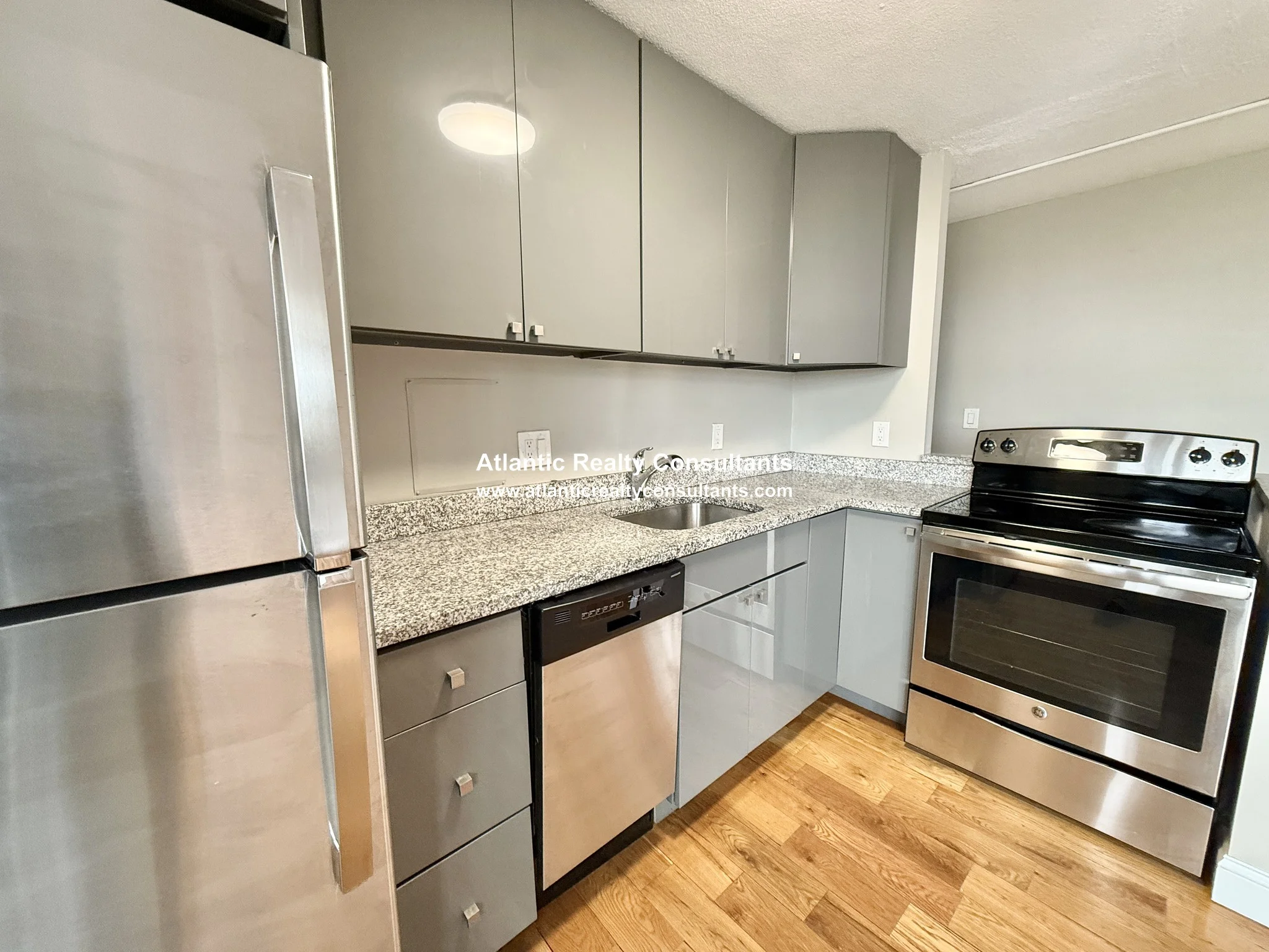 125 Trapelo Rd, Belmont