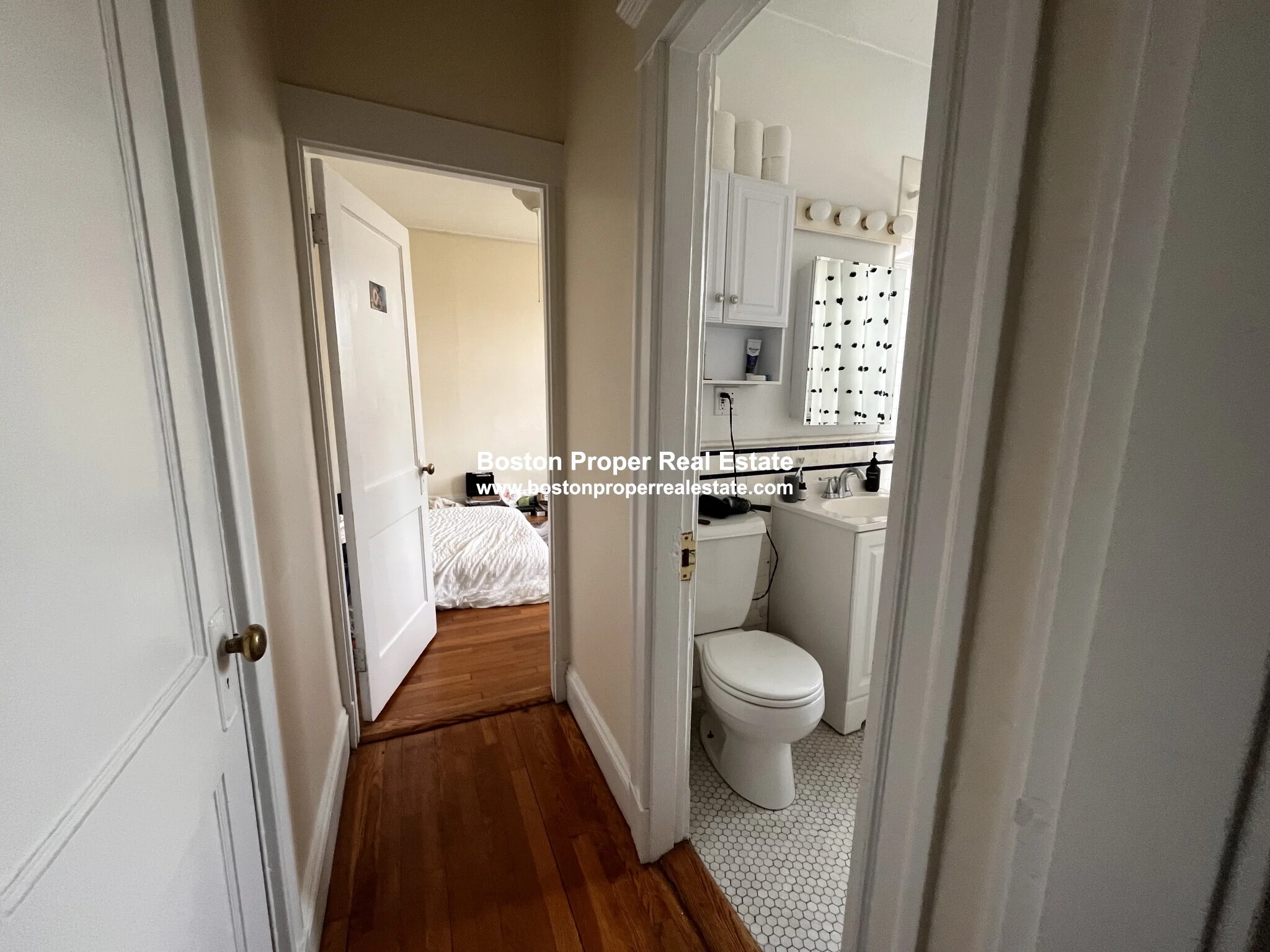 19 Melvin Ave, Brighton