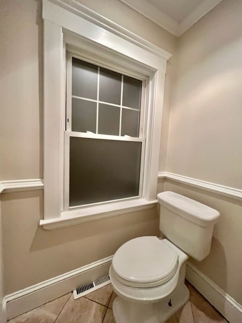 162 E Side Pkwa, Newton