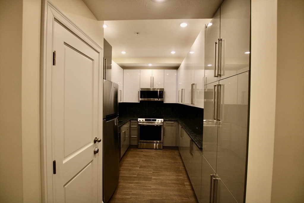 1616 Beacon St, Corey Hill