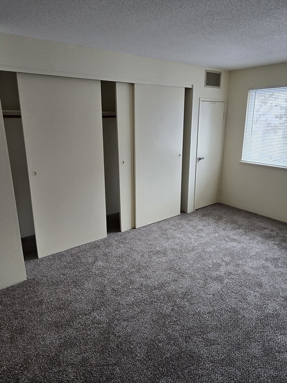 3 Post Oak Ln, Natick