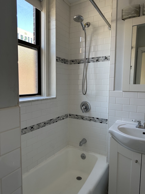 107 Jersey St, Fenway