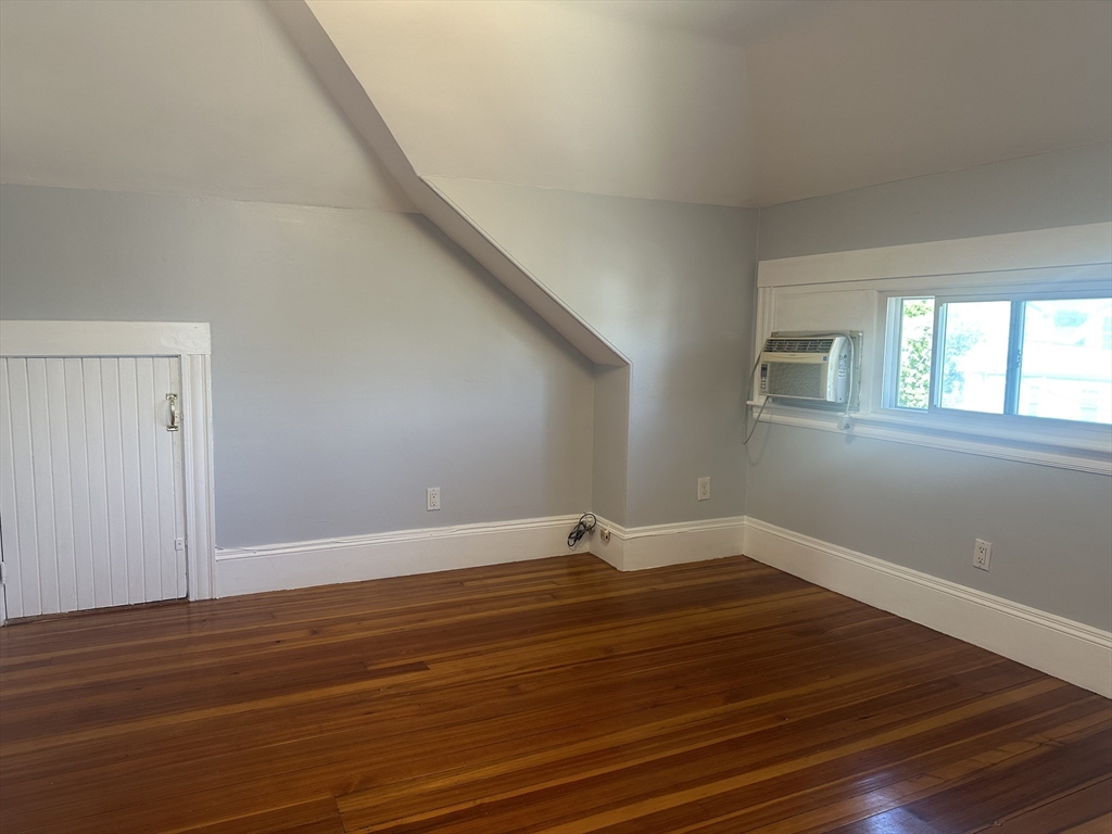 99 E Squantum St, Quincy