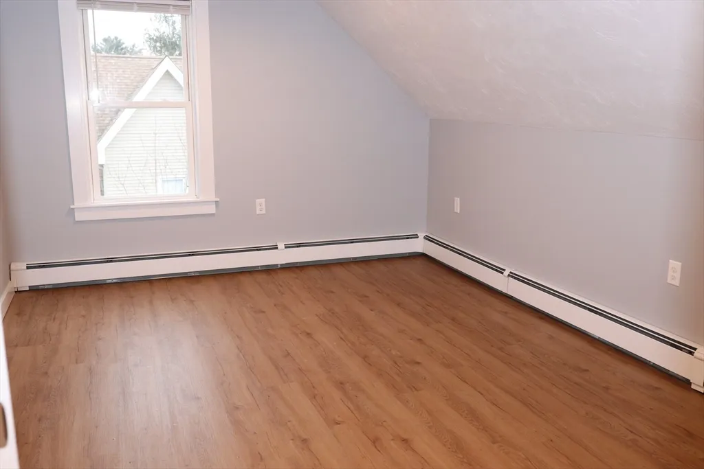 73 Everett St, Middleboro