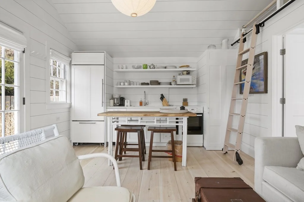 2 Cabot Ln, Nantucket