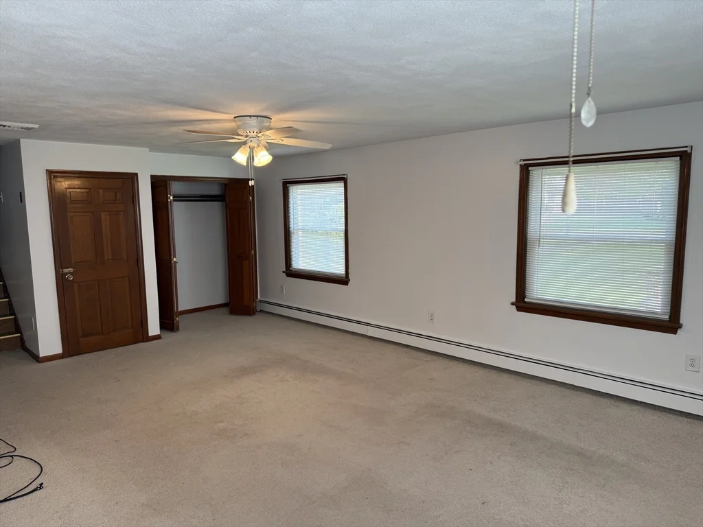 16 Indian Rock Dr, Saugus