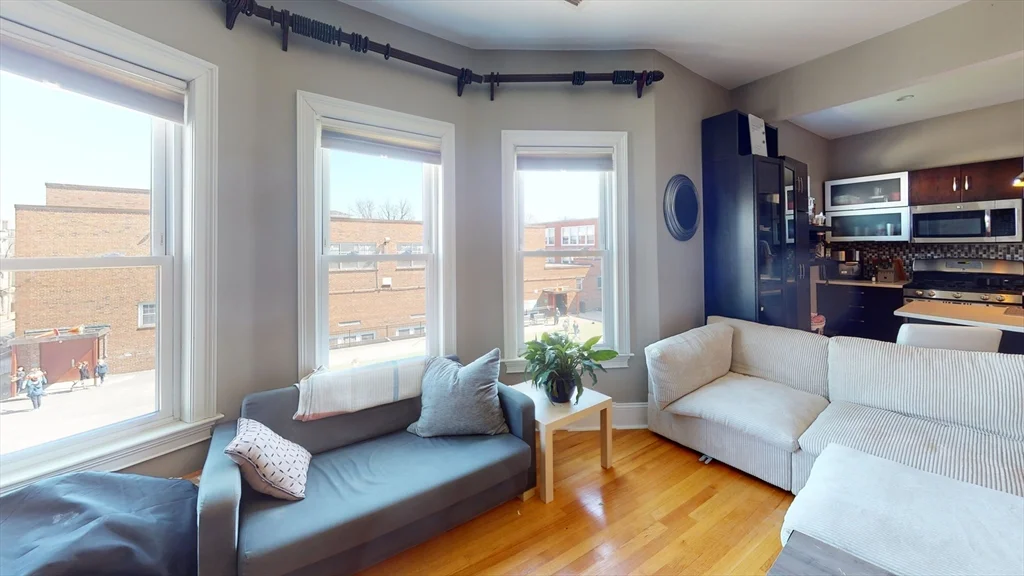 735 East 3rd, South Boston