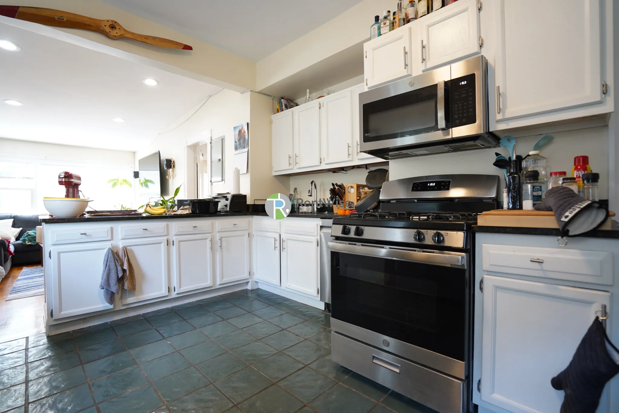 2572 Massachusetts Ave, North Cambridge