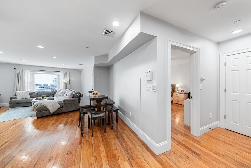 120 West 7th, South Boston