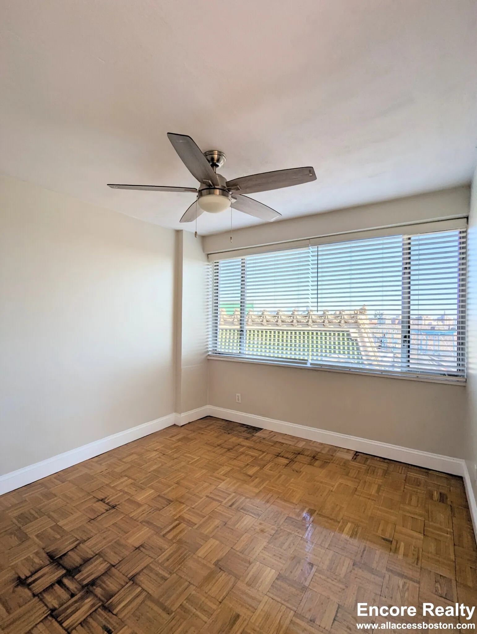 1530 Beacon St, Corey Hill