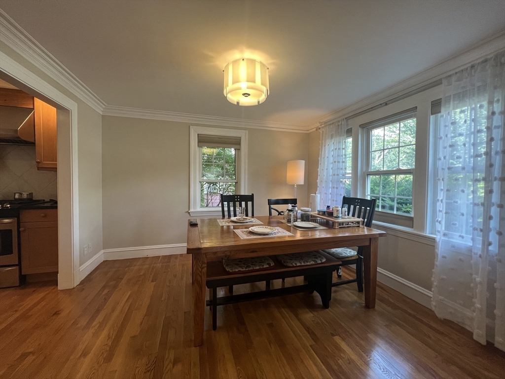 25 Allen Ave, Waban