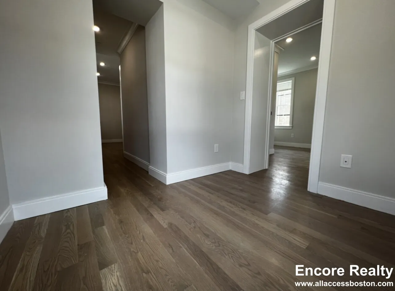 47 Englewood Ave, Brighton