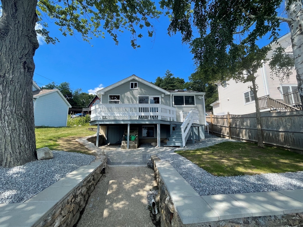 47 Lakeshore Dr, Marlborough