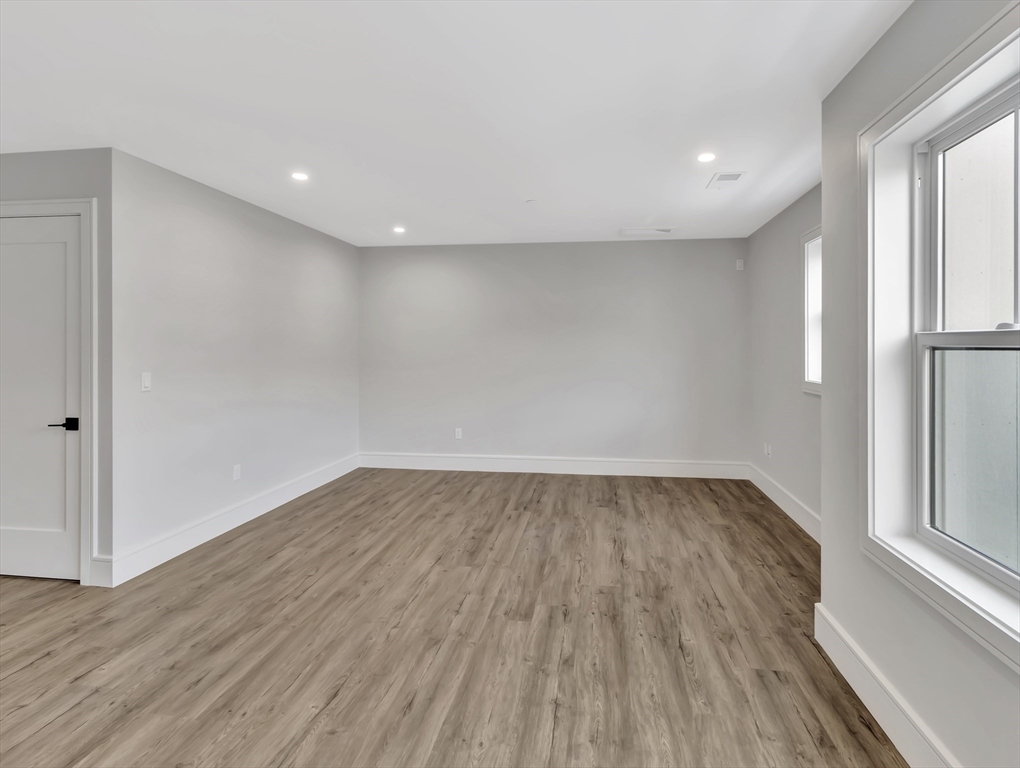 1000 Washington St, Dedham