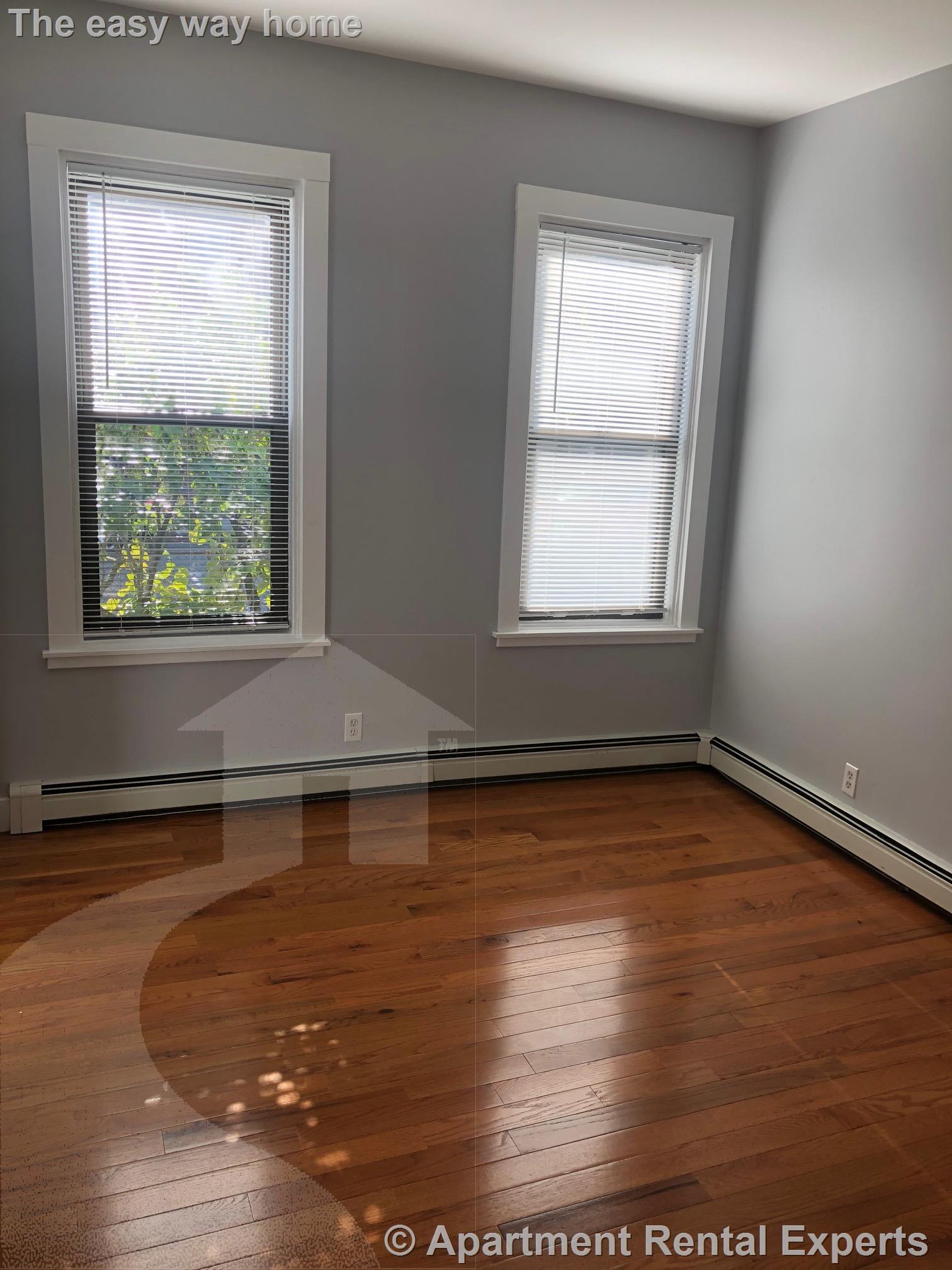 564 Putnam Ave, Cambridgeport