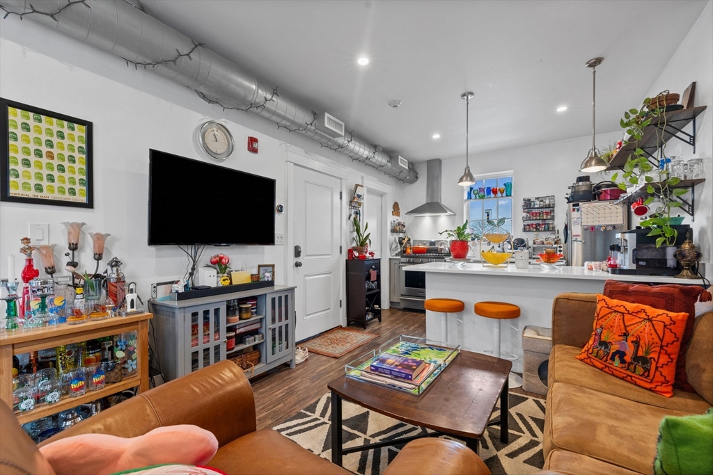 103 Broadway, Chelsea