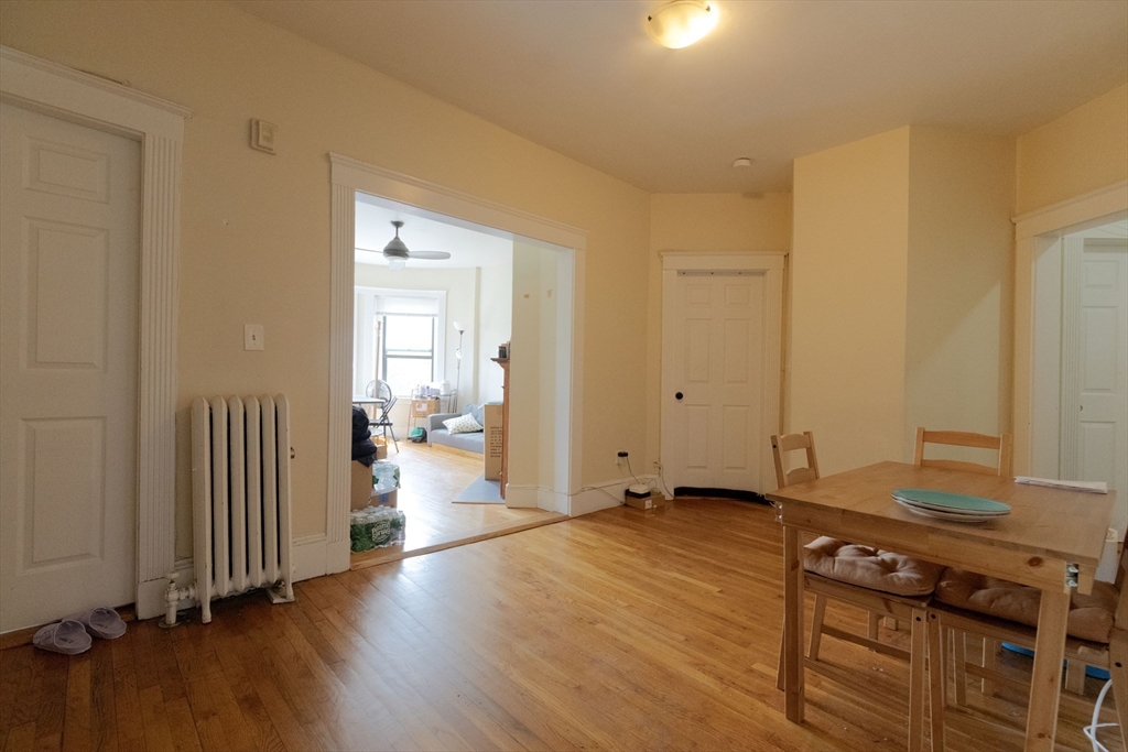 44 Cummings Rd, Brighton