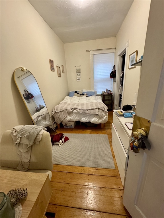 111 H St, South Boston