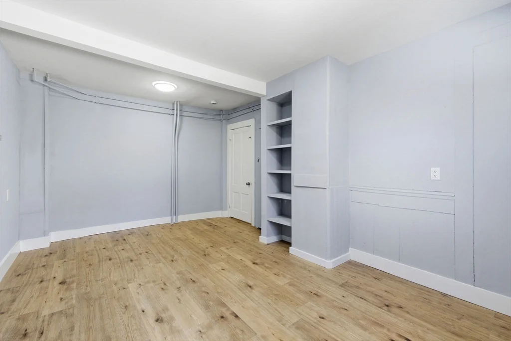 48 Walker St, Falmouth (village)