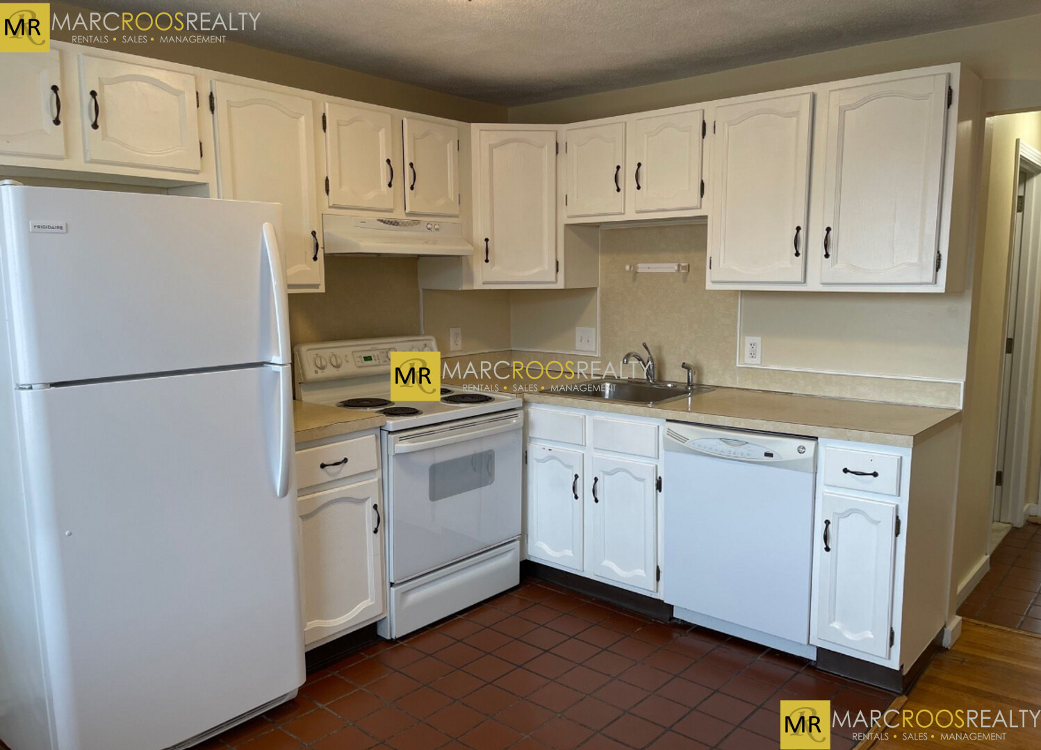 31 Chelsea St, East Boston