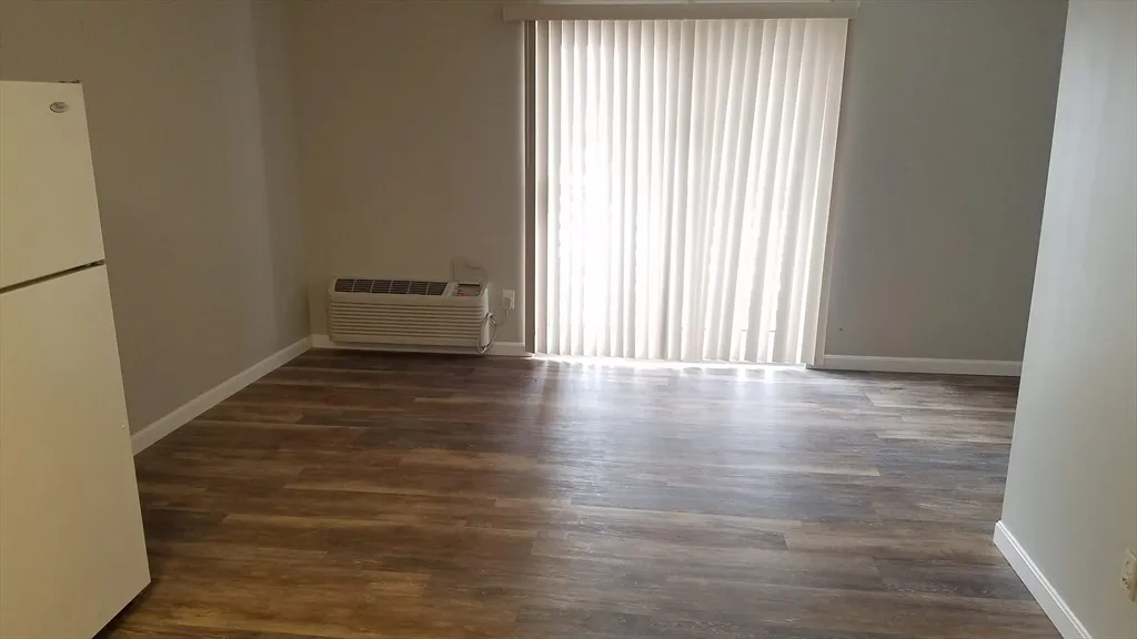 40 Cochituate Rd, Framingham