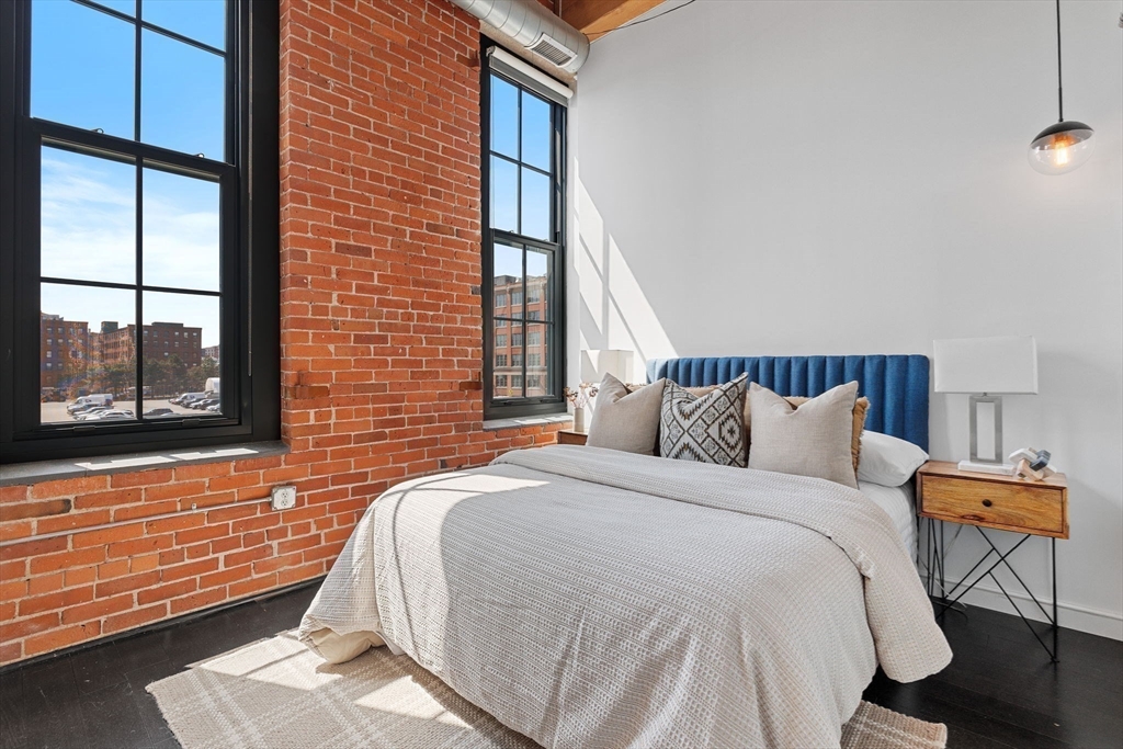 319 A St, South Boston