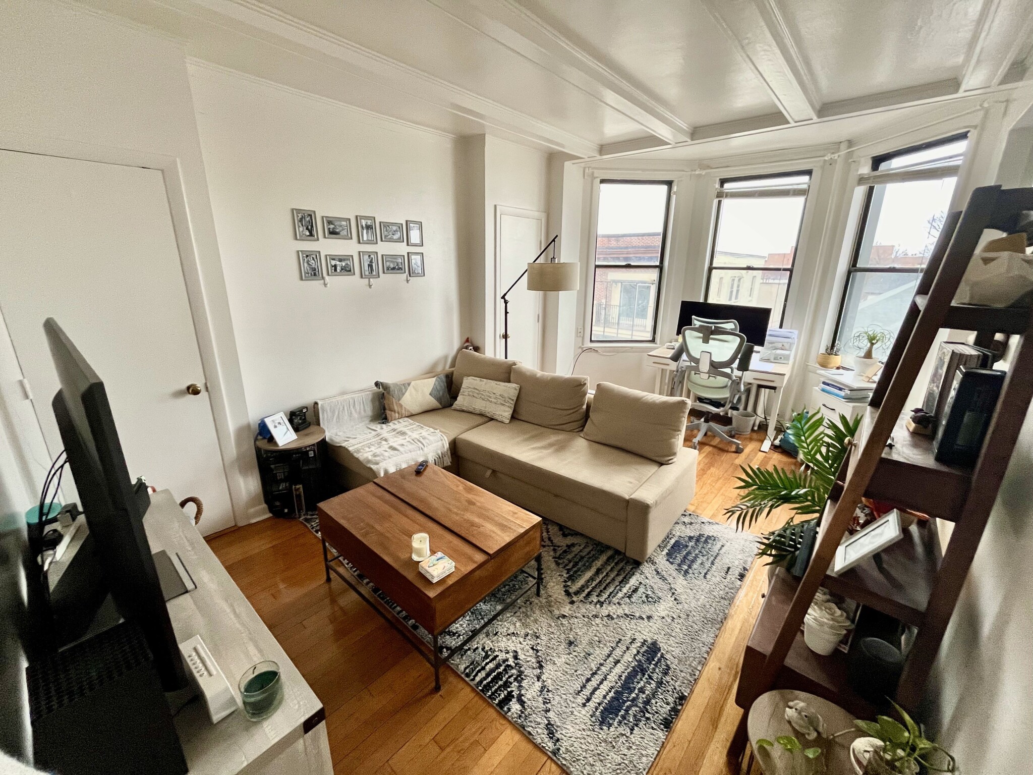 26 Commonwealth Ter, Brighton