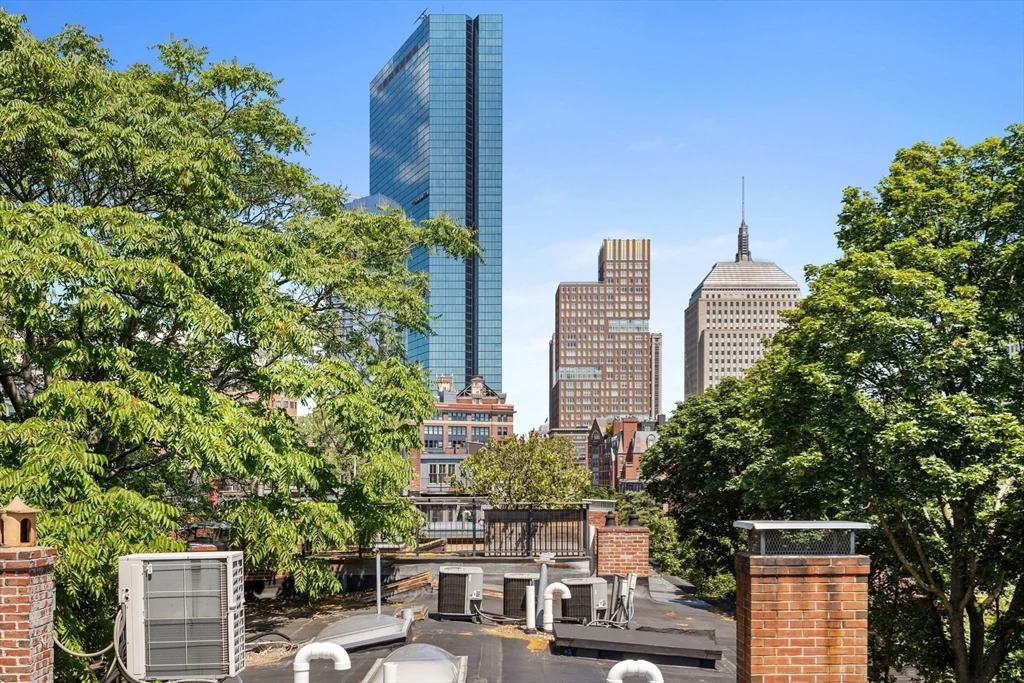 32 Clarendon, South End