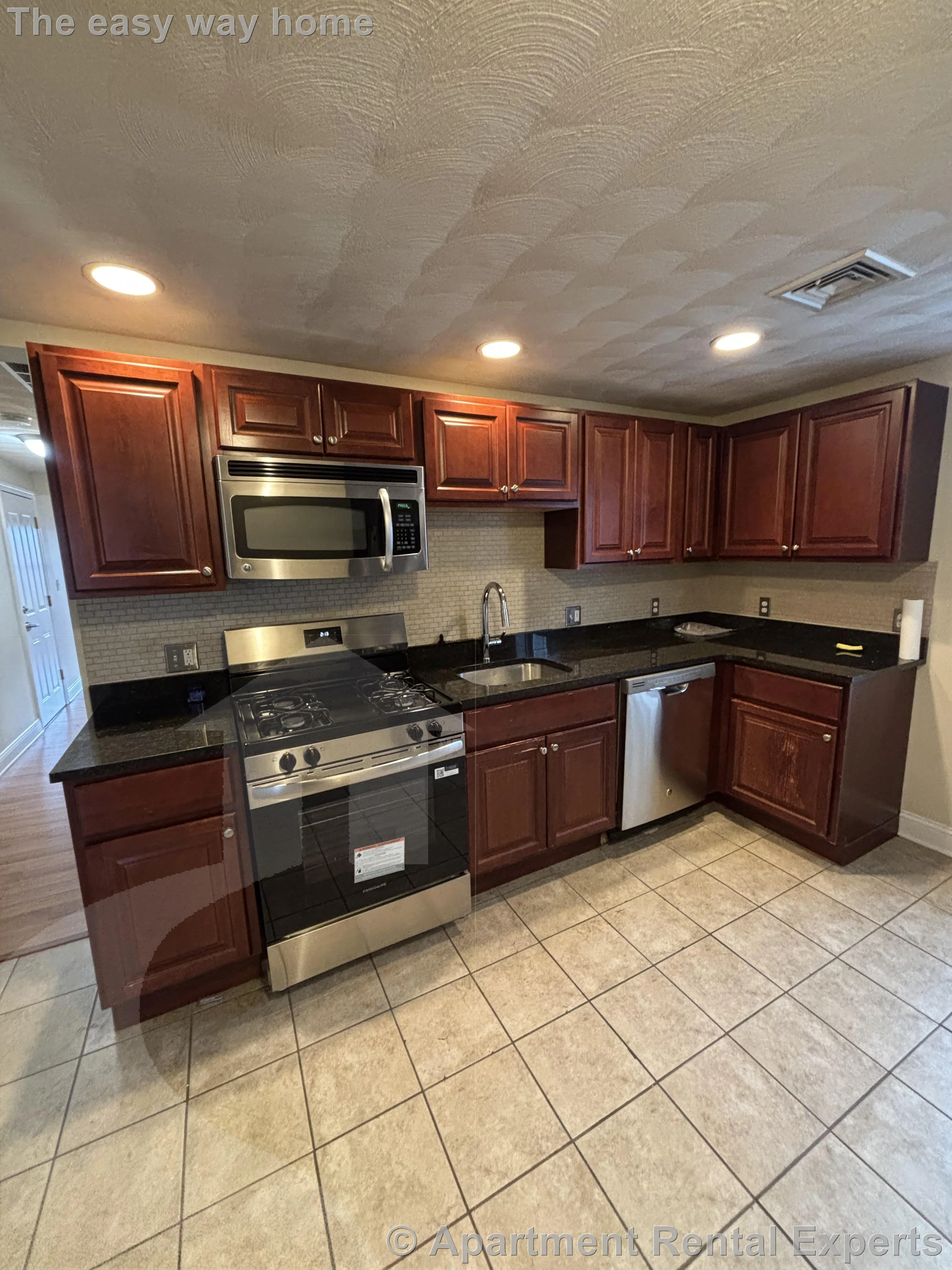 6 Douglass St, Central Square