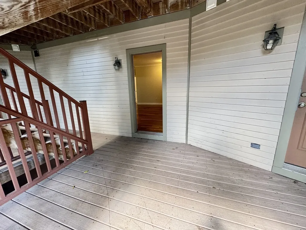 81 Westminster Ave, Roxbury