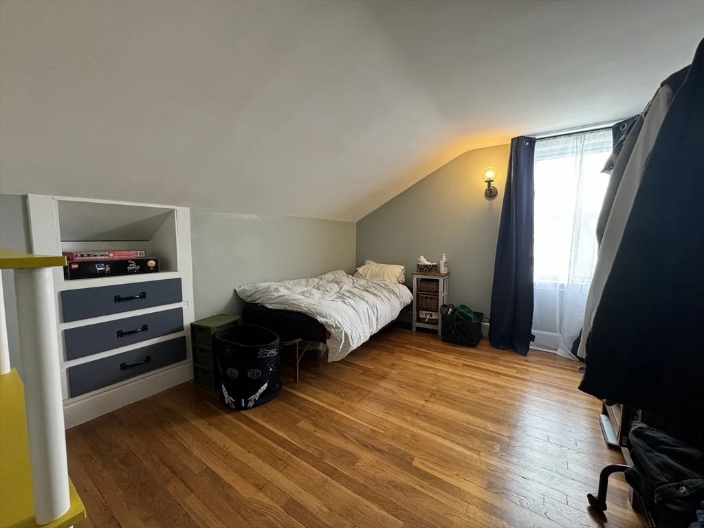 625 Summer St, Arlington