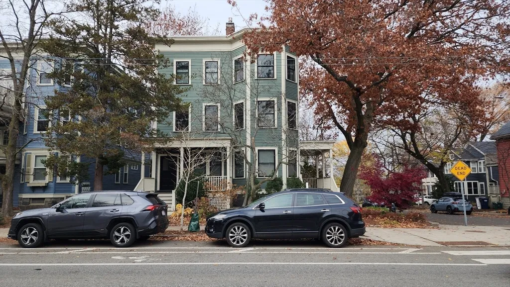 465-467 Huron Ave, West Cambridge