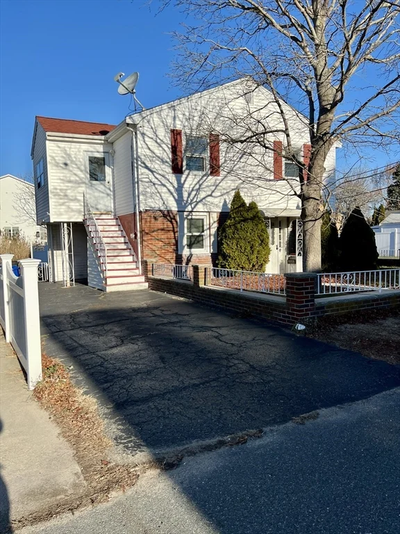 21 Harlow, Saugus
