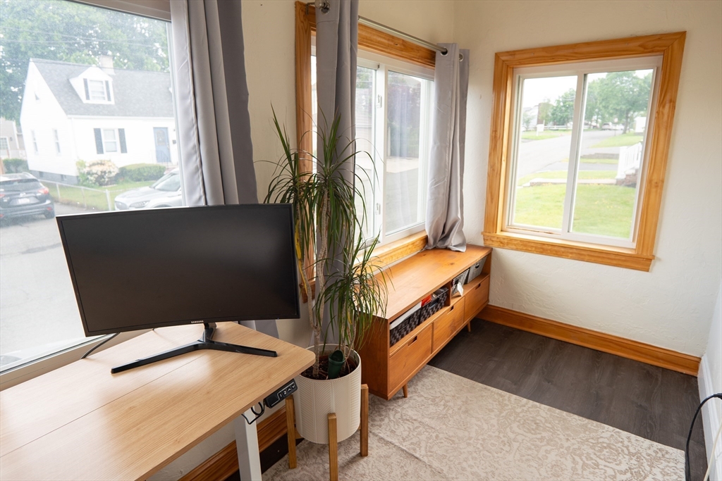 116 Derby Rd, Revere