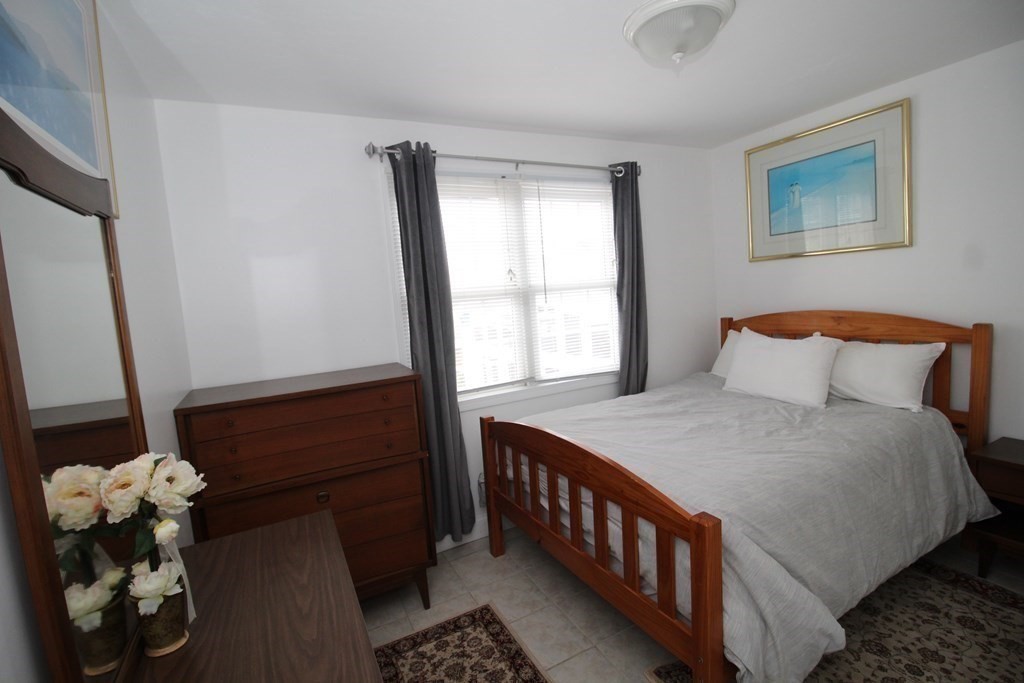 147 North St, Barnstable