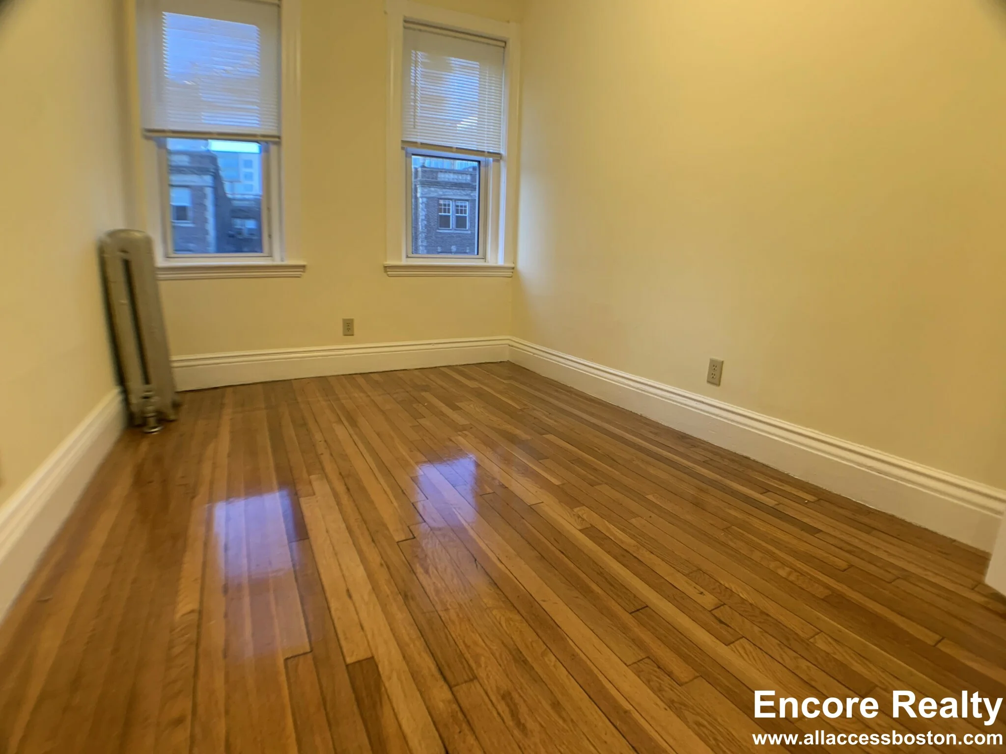 120 Peterborough St, Fenway