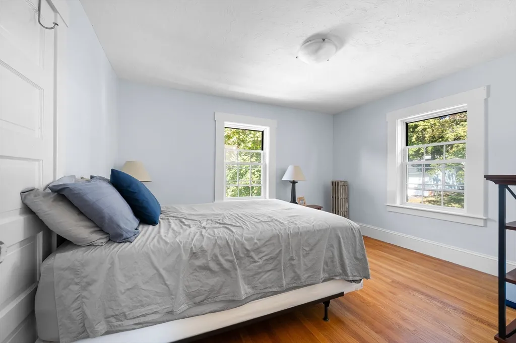 30 Whitney St, Milford