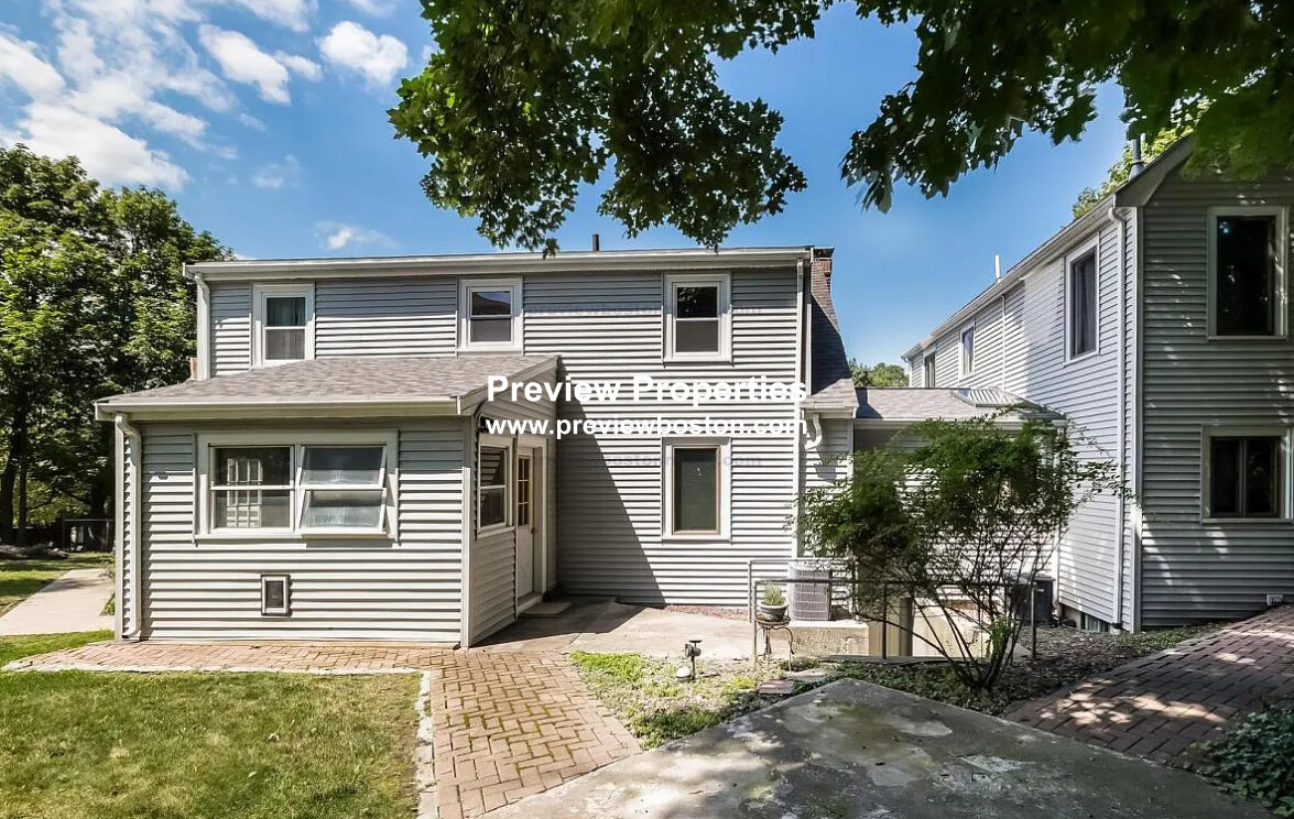 24 Bellamy St, Brighton