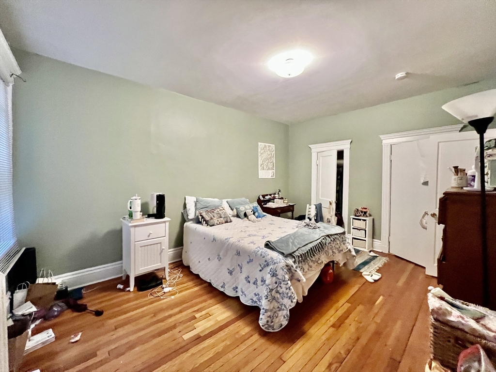 1721 Commonwealth Ave, Brighton