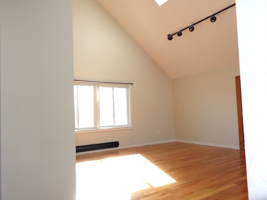 25 Acton St, Watertown