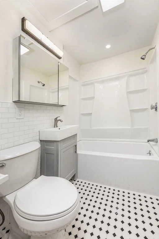 108 Washington St, Old Town