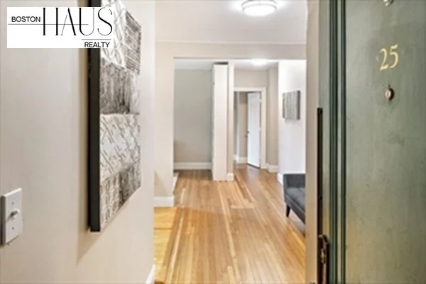 52 Strathmore Rd, Brighton